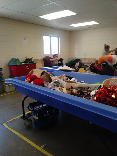 Non-Profit Organization «Southern Oregon Goodwill As-Is Store», reviews and photos