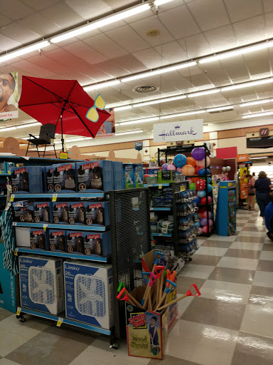 Grocery Store «Kroger», reviews and photos, 209 Chicago Ave, Goshen, IN 46526, USA