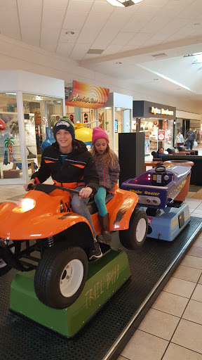 Shopping Mall «Forest Mall», reviews and photos, 835 W Johnson St, Fond du Lac, WI 54935, USA