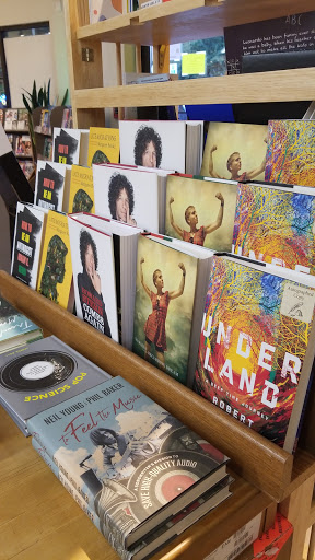 Book Store «Talking Leaves...Books», reviews and photos, 951 Elmwood Ave, Buffalo, NY 14222, USA