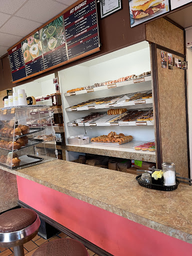 Donut Shop «Donut Shop», reviews and photos, 480 N Courtenay Pkwy, Merritt Island, FL 32953, USA