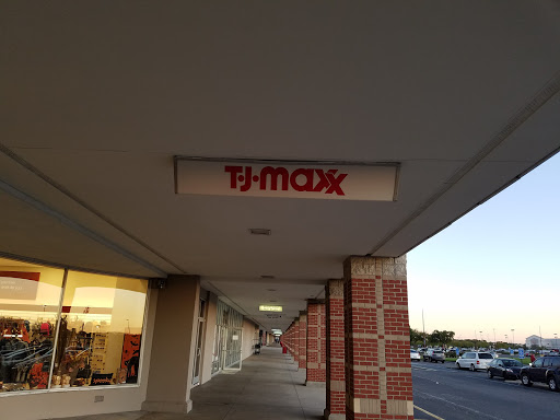 Shopping Mall «Janaf Shopping Yard», reviews and photos, 5900 E Virginia Beach Blvd, Norfolk, VA 23502, USA