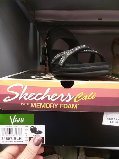 Shoe Store «Shoe Carnival», reviews and photos, 360 Silhavy Rd, Valparaiso, IN 46383, USA