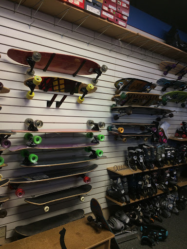 Sporting Goods Store «Play It Again Sports», reviews and photos, 1422 NW 9th St, Corvallis, OR 97330, USA