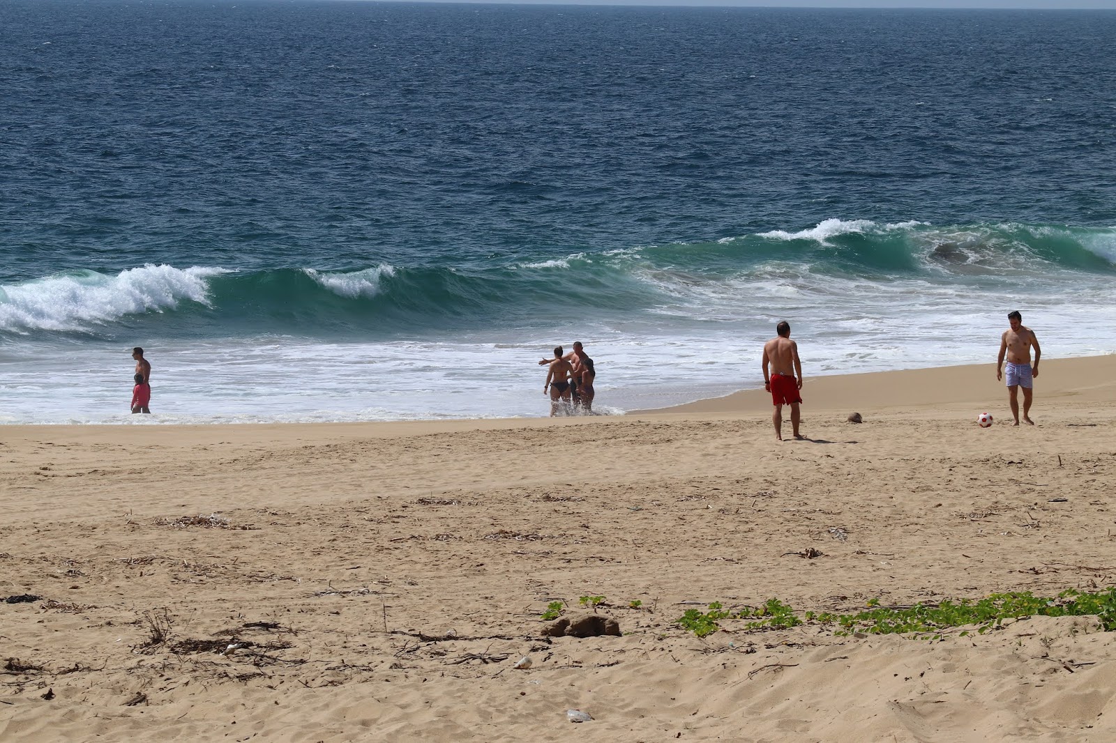 Fotografija Playa Los Panchitos z svetel pesek površino