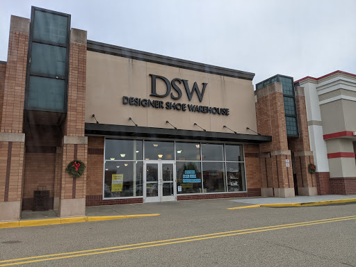 Shoe Store «DSW Designer Shoe Warehouse», reviews and photos, 14001 Aldrich Ave S, Burnsville, MN 55337, USA