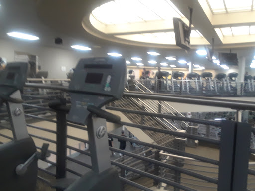 Gym «LA Fitness», reviews and photos, 201 Ogden Falls Blvd, Oswego, IL 60543, USA