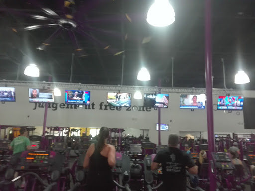Gym «Planet Fitness», reviews and photos, 1257 Jefferson Davis Hwy, Fredericksburg, VA 22401, USA