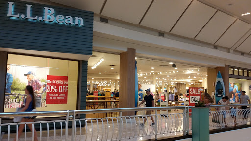 Clothing Store «L.L. Bean», reviews and photos, 8095 Tysons Corner Center, McLean, VA 22102, USA