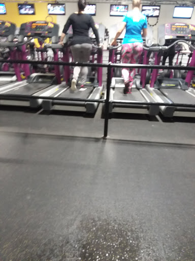 Shopping Mall «Fairgrounds Square Shopping Mall», reviews and photos, 3050 N 5th Street Hwy, Reading, PA 19605, USA