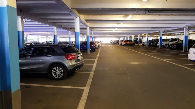 Rezensionen über Parking Eplatures centre in La Chaux-de-Fonds - Parkhaus
