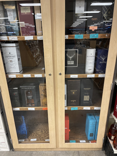 Liquor Store «Applejack Wine & Spirits», reviews and photos, 3320 Youngfield St, Wheat Ridge, CO 80033, USA