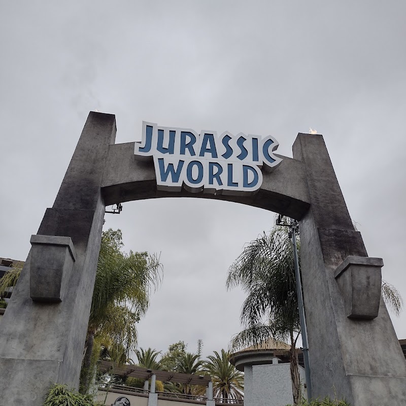 Jurassic World: The Ride