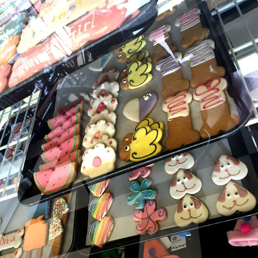 Pet Groomer «Hollywood Houndz Boutique, Spa & Hotel», reviews and photos, 4243 W Lake Mary Blvd, Lake Mary, FL 32746, USA