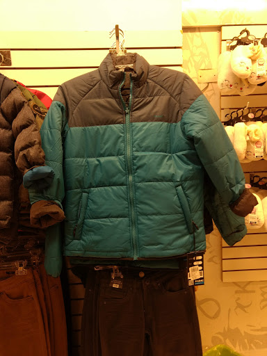 Stores to buy men's jackets Valparaiso