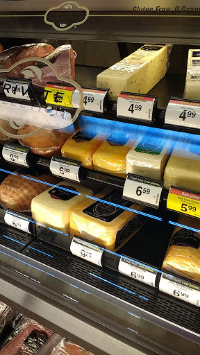 Grocery Store «Kroger», reviews and photos, 1525 Madison Ave, Covington, KY 41011, USA