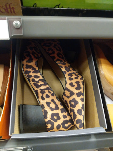 Department Store «Nordstrom Rack Marina Pacifica Mall», reviews and photos, 6274 Pacific Coast Hwy, Long Beach, CA 90803, USA