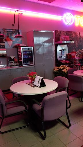 Toyota Dealer «Toyota of Wallingford», reviews and photos, 859 N Colony Rd, Wallingford, CT 06492, USA