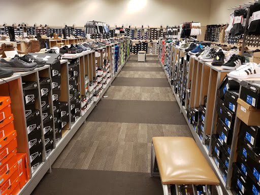 Shoe Store «DSW Designer Shoe Warehouse», reviews and photos, 16920 SW 72nd Ave, Tigard, OR 97224, USA