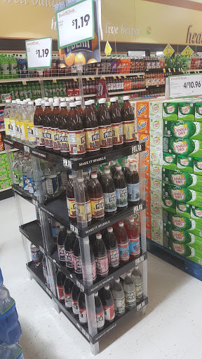 Grocery Store «Family Fresh Market», reviews and photos, 110 W 4th St, New Richmond, WI 54017, USA