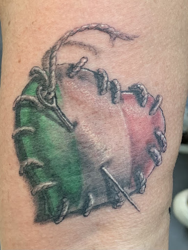 Explore steven universe tattoo ideas, creative tattoo ideas in Saint Petersburg, available at Mad Beach Ink