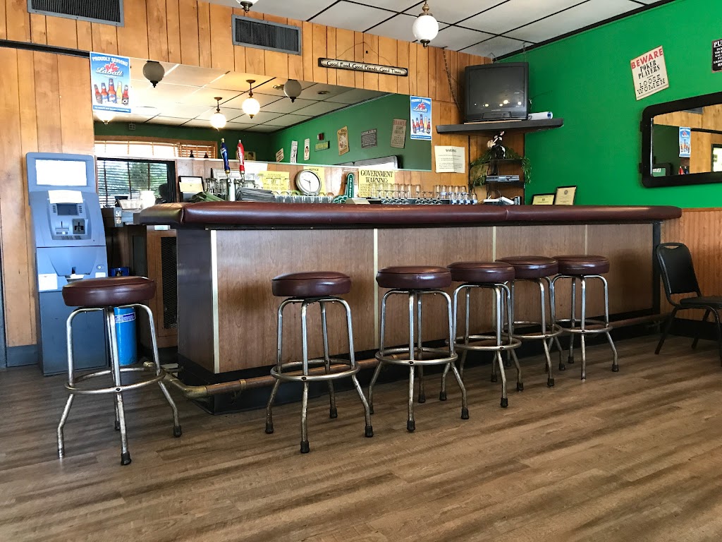 Ezzy's Restaurant 14612