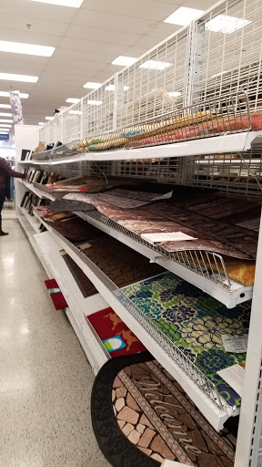 Clothing Store «Ross Dress for Less», reviews and photos, 8095 Stonewall Shops Square, Gainesville, VA 20155, USA