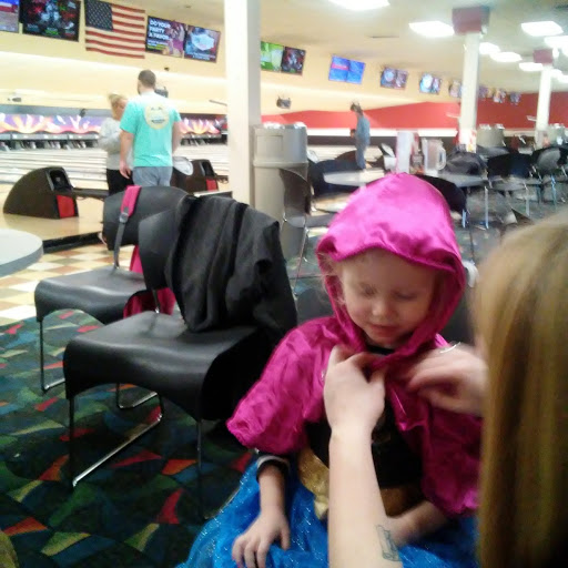 Bowling Alley «AMF Hilltop Lanes», reviews and photos, 5918 Williamson Rd, Roanoke, VA 24012, USA