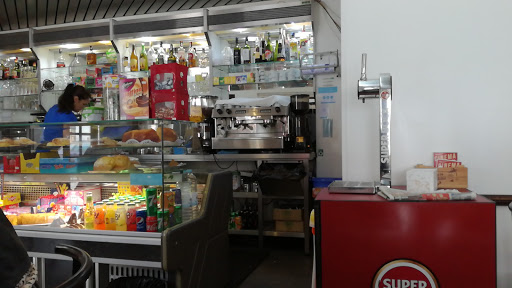 Café Pastelaria Iceberg no Nazaré, Leiria