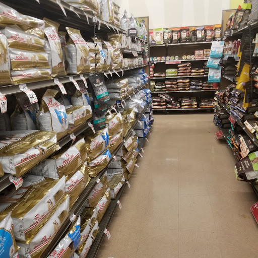 Pet Supply Store «Petco Animal Supplies», reviews and photos, 1350 S Ironton St #120, Aurora, CO 80012, USA
