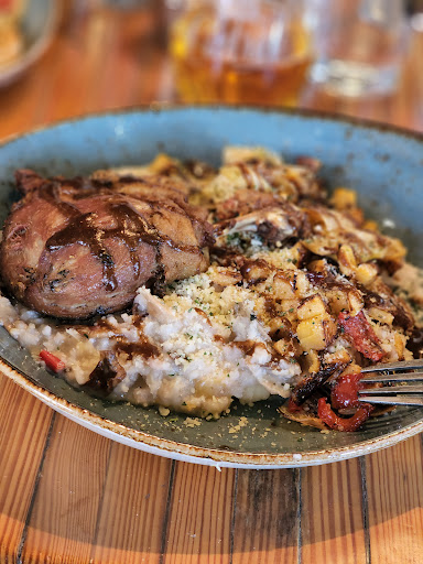 Wine Bar «Thief Wine Shop & Bar», reviews and photos, 400 N Water St, Milwaukee, WI 53202, USA