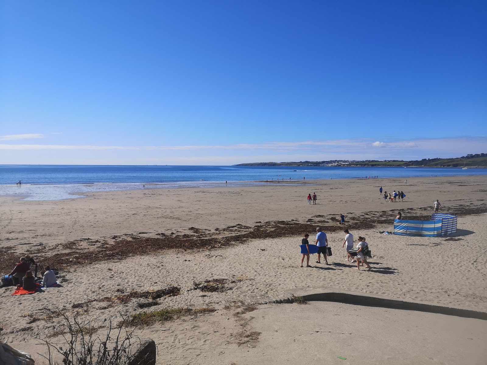 Foto van Carne strand met ruim strand