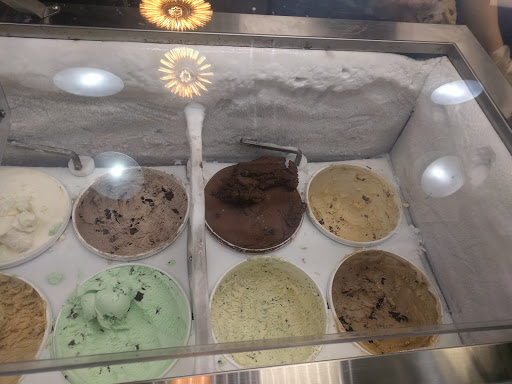 Ice Cream Shop «The Baked Bear», reviews and photos, 256 North University Drive, Farmington, UT 84025, USA