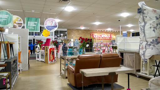 Department Store «HomeGoods», reviews and photos, 43 Woodbridge Center Dr, Woodbridge, NJ 07095, USA