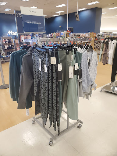 Department Store «Marshalls», reviews and photos, 425 Ernest W Barrett Pkwy NW, Kennesaw, GA 30144, USA