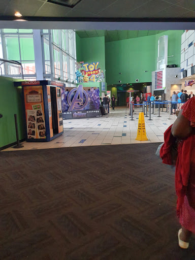 Movie Theater «AMC Center Valley 16», reviews and photos, 2805 Center Valley Pkwy, Center Valley, PA 18034, USA