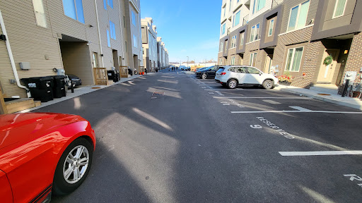 Paramount Auto & Truck Sales, 2035 E Lehigh Ave, Philadelphia, PA 19125, USA, 