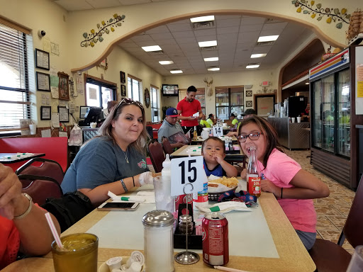 Grocery Store «La Esquinita & Grocery», reviews and photos, 14624 Shepherd Rd, Atascosa, TX 78002, USA