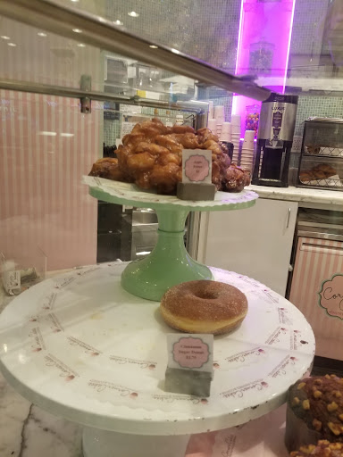 Bakery «Corner Cakes Pastry Shop», reviews and photos, 3799 S Las Vegas Blvd, Las Vegas, NV 89109, USA