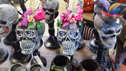 Hardware Store «Orchard Supply Hardware», reviews and photos, 19800 Ventura Blvd, Woodland Hills, CA 91364, USA