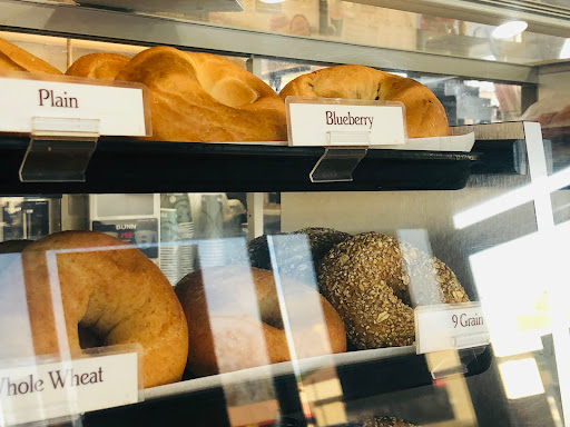 Donut Shop «Yum Yum Donuts», reviews and photos, 205 E Foothill Blvd, Rialto, CA 92376, USA