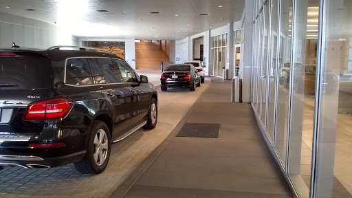 Mercedes Benz Dealer «Mercedes-Benz of Arcadia», reviews and photos, 101 N Santa Anita Ave, Arcadia, CA 91006, USA