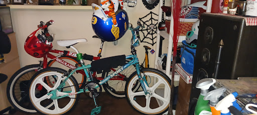 Bicycle Store «Bay Area Cycling -Pasadena», reviews and photos, 2049 S Richey St, Pasadena, TX 77502, USA