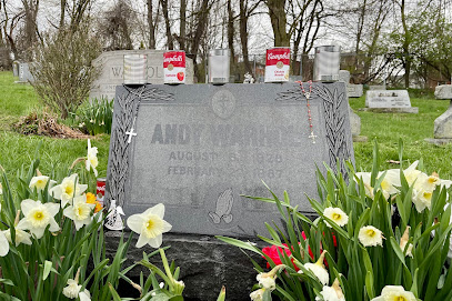 Grave of Andy Warhol