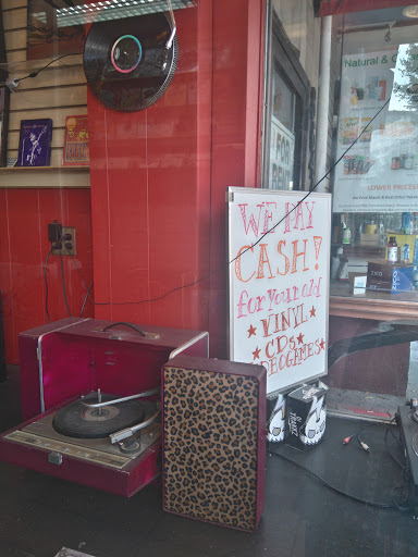 Record Store «The Record Exchange», reviews and photos, 8642 Colesville Rd, Silver Spring, MD 20910, USA