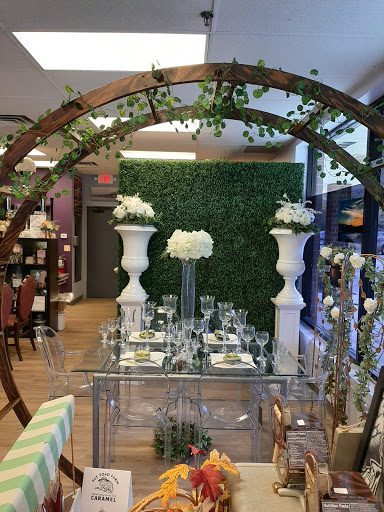 Florist «Annie Occasion for Any Occasion», reviews and photos, 148 S Bloomingdale Rd #110, Bloomingdale, IL 60108, USA