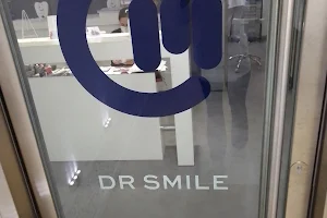 DR SMILE® Mataró image