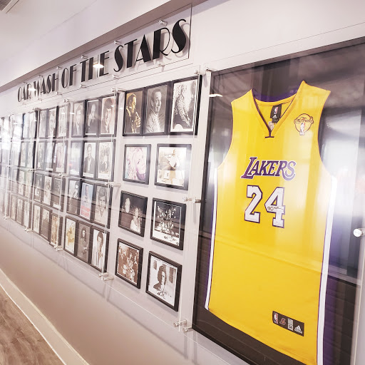 Car Wash «Santa Palm Car Wash», reviews and photos, 8787 Santa Monica Blvd # A, Los Angeles, CA 90069, USA