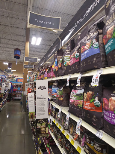 Pet Supply Store «PetSmart», reviews and photos, 271 University Ave, Westwood, MA 02090, USA