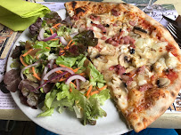 Pizza du Restaurant La Casa à Vallon-Pont-d'Arc - n°13
